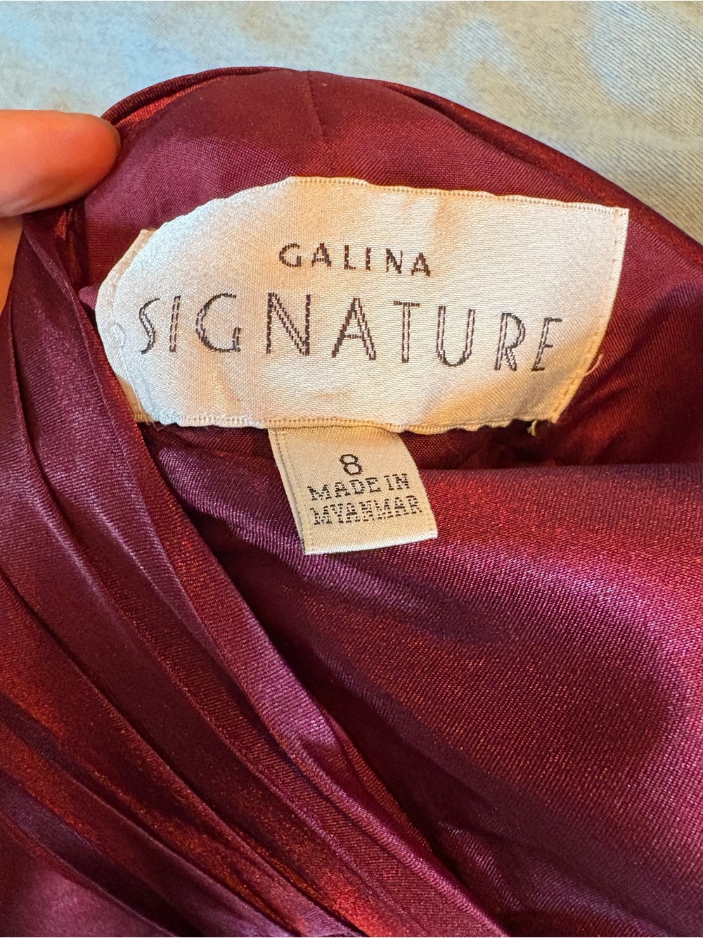 V-Neck Burgundy Satin Maxi Dress - Picture 4 of 5
